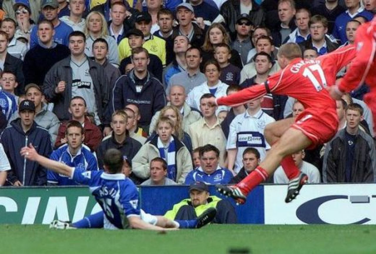 Una dintre ultimele LEGENDE ale fotbalului! Steven Gerrard intra astazi in istorie! Performanta fabuloasa a jucatorului RESPECTAT de o lume intreaga:_47