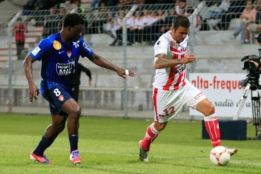 Mutu a picat TESTUL de Champions League! A avut o bara cu Marseille si a fost la un pas de BATAIE! Vezi tot ce a facut cu Marseille: