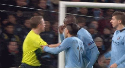 Baaaa, ESTI ORB? Baaaa, esti BOLNAV? Reactie NEBUNA a lui Balotelli la faza care ii poate scoate pe seici din Liga