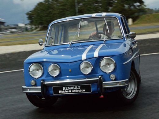 N-o sa-ti vina sa crezi! Dacia ASTA a participat in F1 si Le Mans! Renault o scoate acum de la NAFTALINA! Vezi cum arata! SUPER FOTO:_6
