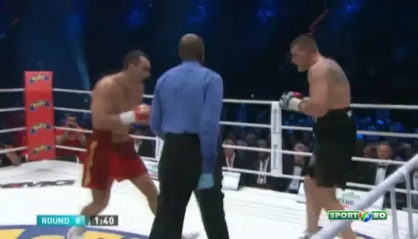 CE NEBUNIE! Wach era sa il termine pe Wladimir in runda a 5-a! Klitschko a stralucit sub ochii lui Stallone! VIDEO