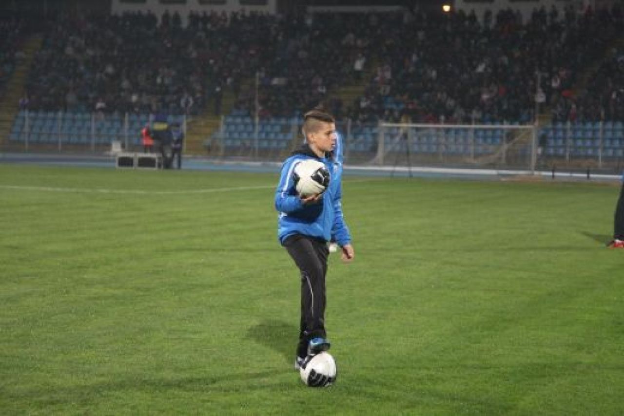 Asta e transferul DIAMANT la care viseaza 10 mil de stelisti! Hagi ia numarul 10 si DISTRUGE TOT in Romania! Cel mai asteptat jucator la Steaua_2