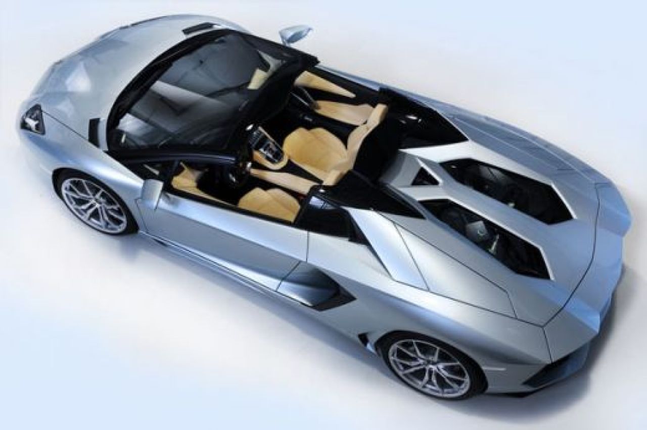 FOTO Esti pregatit sa SPARGI litoralul in 2013? Lamborghini Aventador e acum TOPLESS! S-a lansat decapotabila anului!_4
