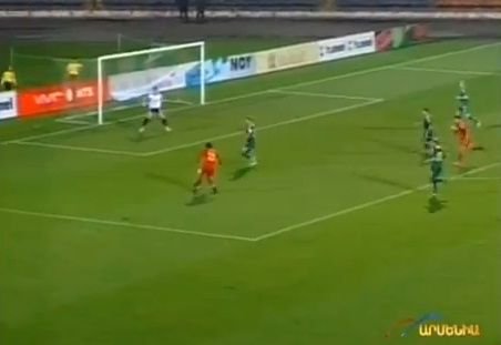 Daca nu era EXECUTIA lui Ibra, acesta era cel mai frumos gol din aceasta saptamana! GOLGETERUL pe care l-a ratat Dan Petrescu a reusit un GOLAZO! VIDEO