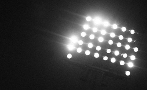 Ce n-a vazut Parisul! :) Romania are nocturna in Liga a V-a! Echipa va avea SOCIOS , iar in prezent este finantata de fani: