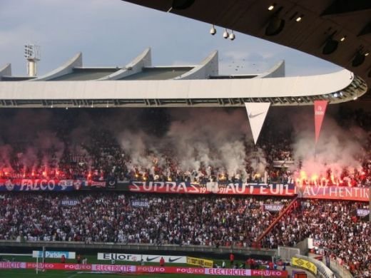 Seicii au facut CRIZA dupa meciul asta! Bogatii de la PSG s-au facut DE RAS in Franta! Au fost umiliti de o echipa in 9 oameni!