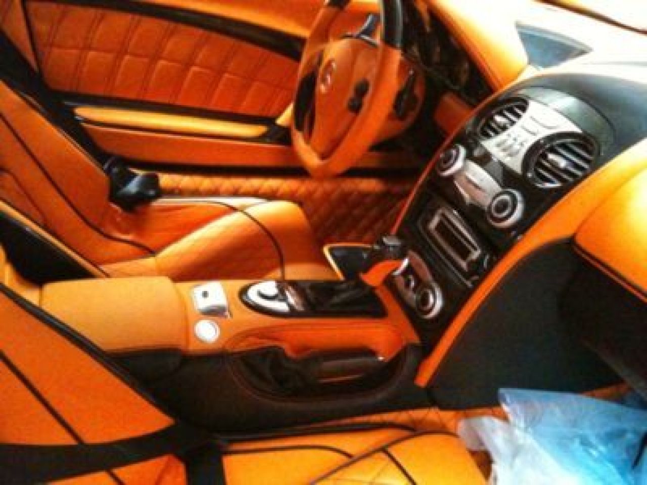 FOTO Asta e cea mai SCUMPA masina scoasa la vanzare in Romania! Un Mercedes SLR BESTIAL cu 700 de cai! Cat costa o asemenea BIJUTERIE:_2