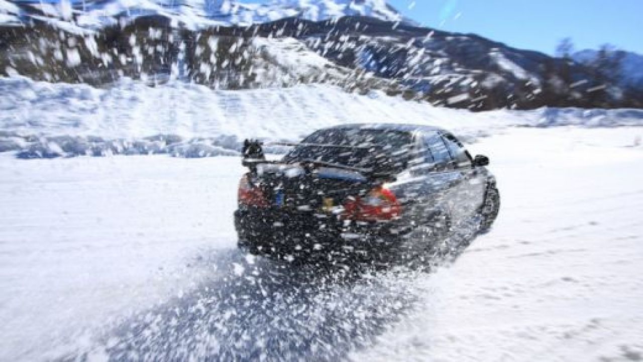 FOTO Top 10 sfaturi pentru condusul pe timp de IARNA! Cum sa supravietuiesti in urmatoarele trei luni fara ACCIDENT!_4