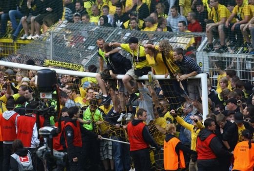 FAZA MILENIULUI pentru Romania a fost COPIATA in Champions League! Gol GENIAL dupa o pasa FURATA de la ZEUL Hagi! SUPER VIDEO