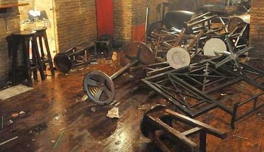 FOTO Englezii sunt SOCATI dupa incidentele de la Roma! Un suporter a ajuns cu capul CRAPAT la spital! Imagini interzise cardiacilor!_2