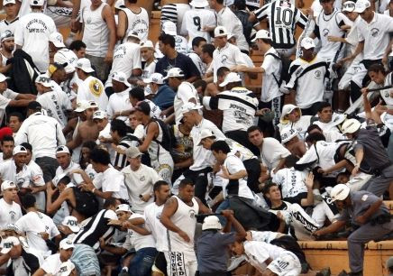 LIVEBLOG 3 in 1 | Milan 1-0 Juventus! Robinho inscrie din penalty! VIDEO Coregrafie MINUNATA a fanilor lui Milan: FOTO_8