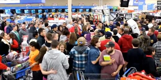 Cel mai mare GHINIONIST cumparator de BLACK FRIDAY: A fost foarte aproape sa prinda un iPhone la reducere! VIDEO