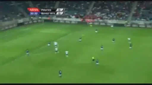 Pe locuri, fiti gata, SUT BOMBA! Nu clipi ca ratezi momentul! Mingea trimisa incredibil direct la vinclu de la aproape 40m: VIDEO