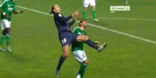 Zlatan s-a facut de ras cand a incercat inca o lovitura EXTRATERESTRA! EPIC FAIL: A vrut sa fie ZEU ABSOLUT cu inca o bijuterie! VIDEO