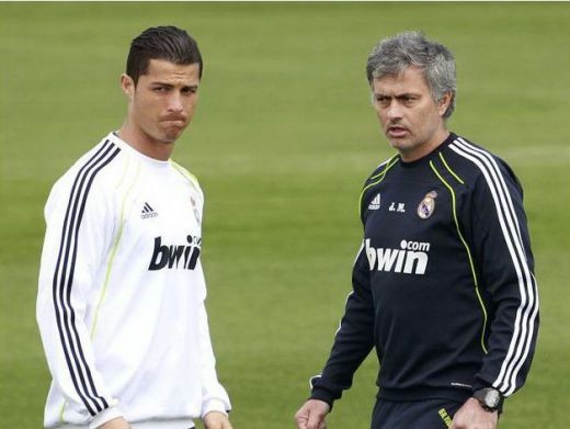 Cei mai tari jucatori din Spania au fost HACKUITI! Mourinho, Ronaldo si Fabregas au primit MII de apeluri intr-o ora!