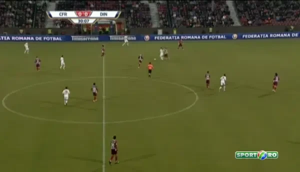 VIDEO: Faza extrem de controversata la Cluj: Boubacar, ELIMINAT dupa o intrare la Muresan! A fost de galben?