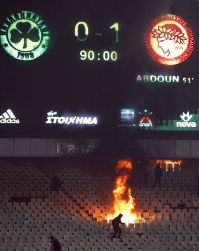 Un club MARE care joaca in Europa League a ramas fara bani: Nu mai pot plati nici factura la curent! Vor sa programeze meciurile la MATINEU: