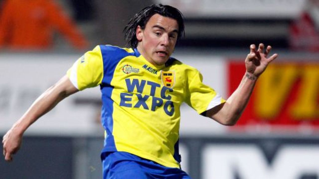 Un fotbalist a fost prins de politisti intr-o padure, cu pantalonii in vine! Cand au aflat, sefii clubului i-au rupt contractul! Vezi ce facea acolo:_3