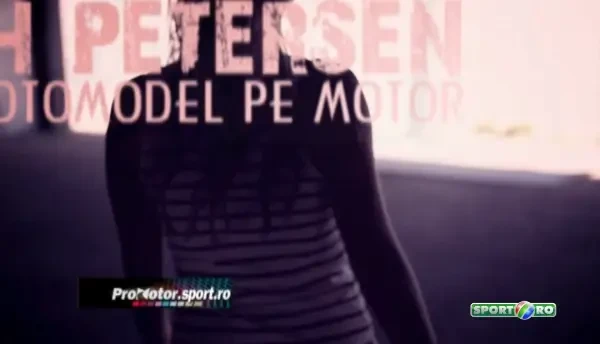 ProMotor: Lectii de motociclism cu o superblonda care stie bine de tot cu ghidonul!