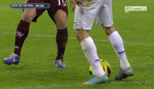 Cea mai tare faza din acest weekend! Ce face Marchisio cu mingea nu fac magicienii cu bagheta! VIDEO CRIMINAL