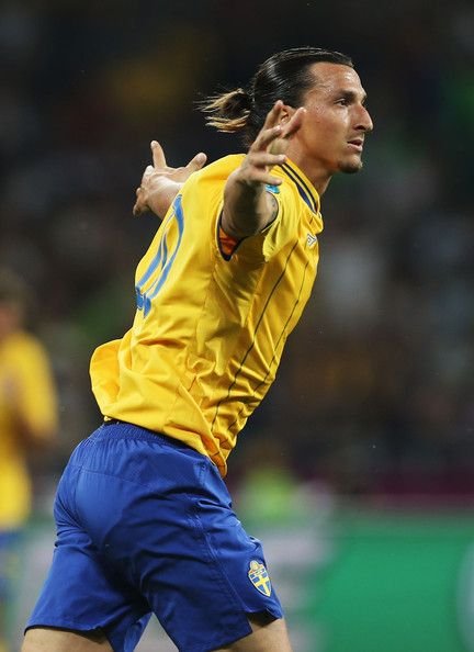 Masinaria de fotbal a lui Reghe a creat un MONSTRU! Rusescu, pe locul 6 intr-un clasament in care Falcao si Cavani nu au loc! La ce categorie i-a batut pe Ronaldo si Ibra:_7