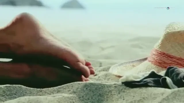 VIDEO Catrinel Menghia, TOPLESS in cea mai sexy reclama auto a momentului! Americanii sunt INNEBUNITI de imaginile astea!