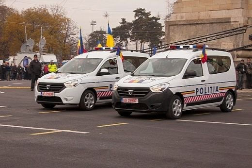 FOTO Politia romana a primit masini noi in dotare! Cu ce au DEFILAT politistii de 1 decembrie:_6
