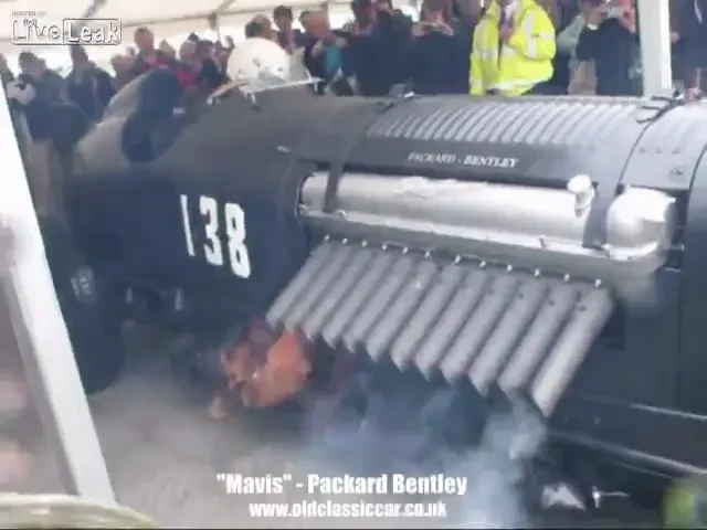 Cea mai puternica masina de epoca iti sparge boxele! Are un motor de 42 DE LITRI care face un zgomot infernal! VIDEO