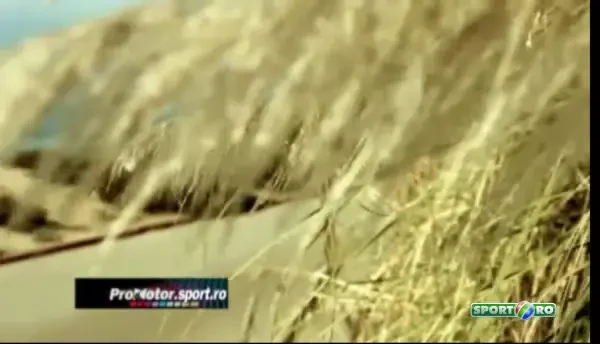 Masina anilor 2050 se lanseaza in 2014! Arata Star Trek si a facut senzatie la Salonul Auto de la Los Angeles!