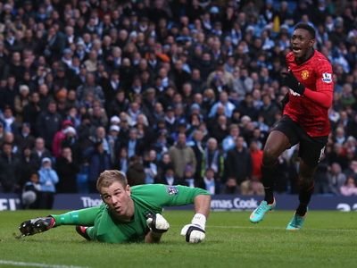 FOTO Suporterii lui City au turbat: Asta e cea mai mare tradare! BLATISTULE! Ce faceau Joe Hart si Van Persie dupa victoria lui United cu 3-2: