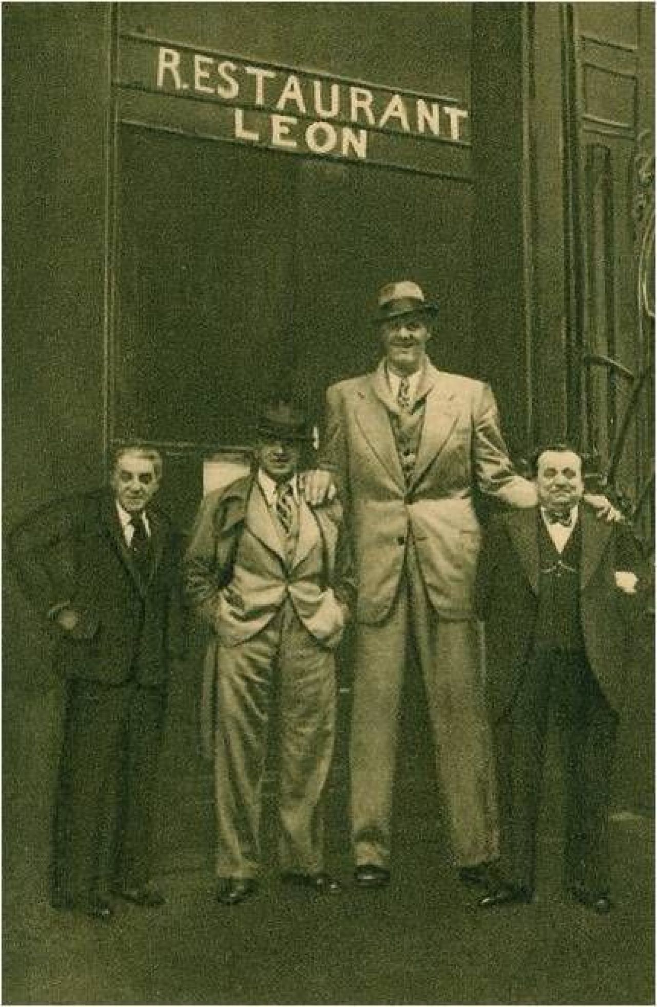 Misterul mortii celui mai inalt roman din istorie! Gogea Mitu a trait in 4 ani cat altii in 100! A fost UCIS de mafia din box?_22