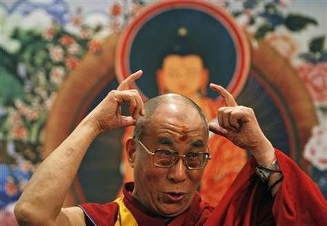 Par niste fiinte INOFENSIVE dar omoara in 5 minute mai multi oameni decat o fac rechinii intr-un an! Ce le face Dalai Lama: VIDEO