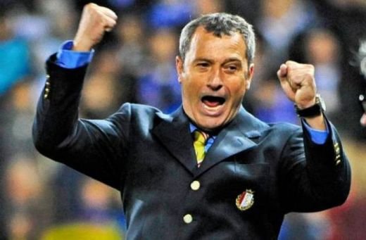 Steaua liciteaza cu Standardul lui Rednic pentru acelasi jucator! Becali ofera 700.000 de euro: Pandurii l-au pacalit ca le dau 1 milion dar nu valoreaza atat!