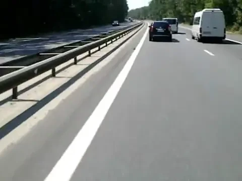 OFICIAL! Prima limuzina Dacia, inmatriculata in Romania! Dusterul SF devine realitate! Cine a construit masina: