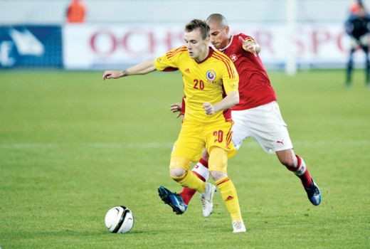 Maxim nici macar nu stie ca a semnat cu Steaua! Mi-a dat cineva un SMS, dar nici macar nu m-au sunat! Unde viseaza de fapt sa plece