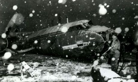 Hegemonia unei echipe URIASE a fost oprita de o catastrofa! Un accident stupid a omorat jumatate de echipa! Cea mai mare tragedie din istoria lui Man United:_2