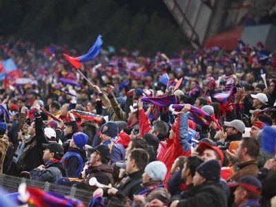 E oficial: 2012, anul pe care rivalii Stelei il vor tine minte pentru totdeauna! Steaua domina si din teren si din tribune! Cum s-au transformat suporterii Stelei in cei mai FAIR PLAY: