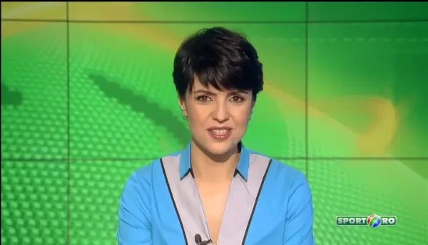 Becali este atractia numarul 1 in Poiana Brasov! Celebrul "Sus! Sus! Sus pe masina!" s-a transformat pe partie :)) Ce ii striga fanii cand il vad: