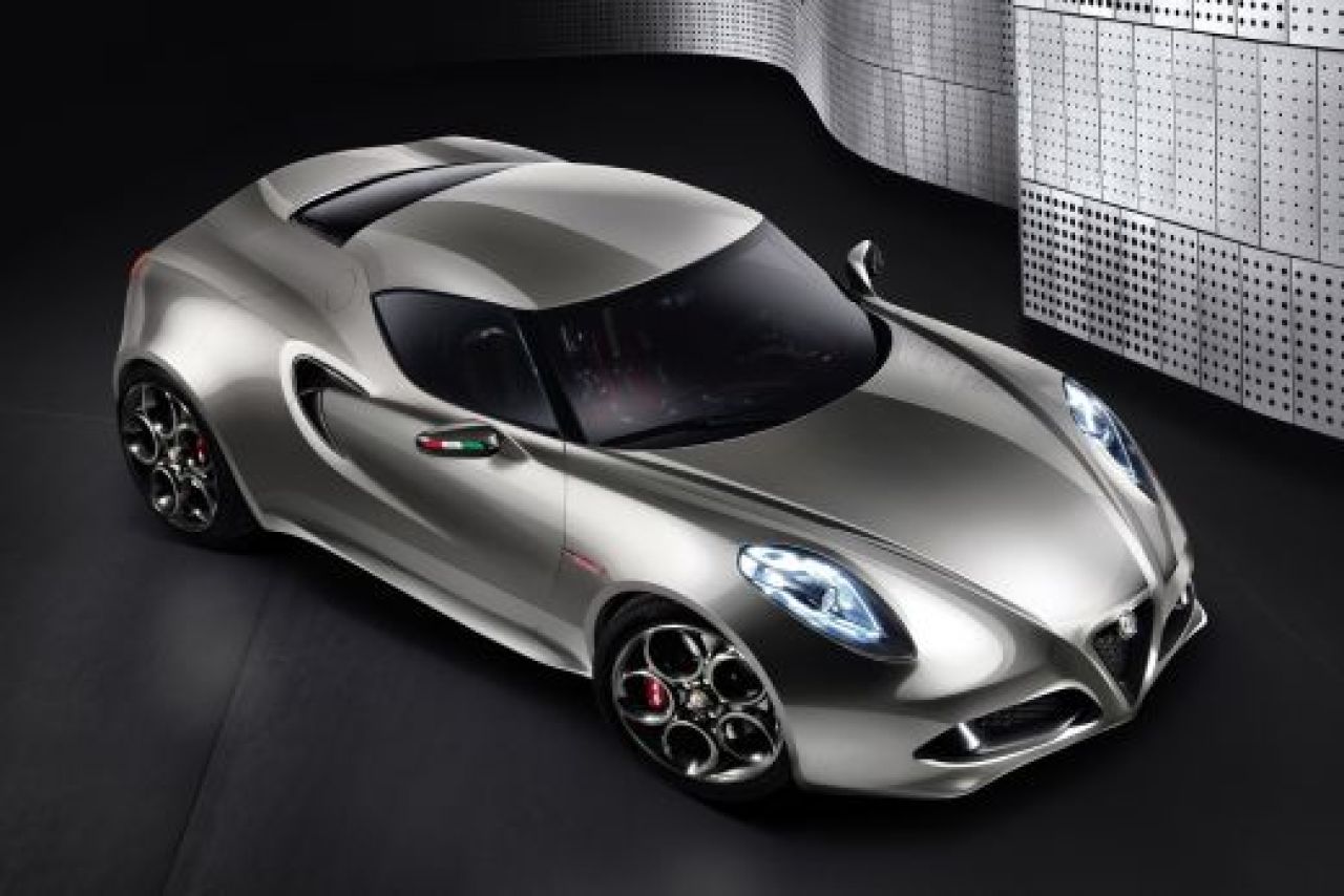 FOTO Alfa Romeo promite cea mai FRUMOASA masina din lume! Racheta pregatita pentru 2013! Se poate bate cu Ferrari si Lambo?_9