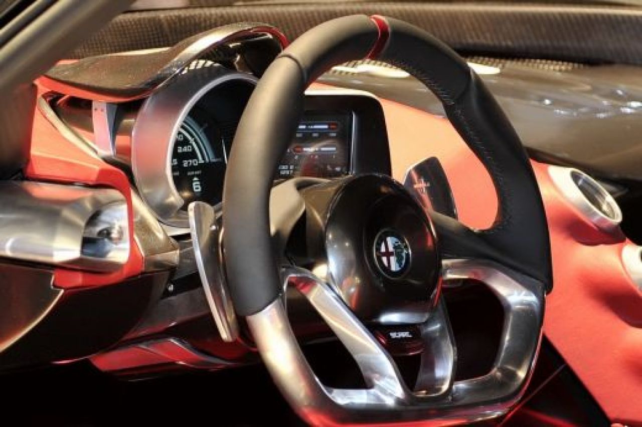 FOTO Alfa Romeo promite cea mai FRUMOASA masina din lume! Racheta pregatita pentru 2013! Se poate bate cu Ferrari si Lambo?_14