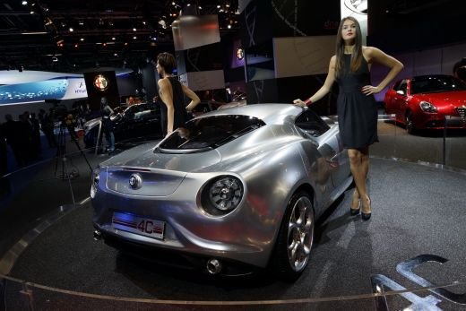 FOTO Alfa Romeo promite cea mai FRUMOASA masina din lume! Racheta pregatita pentru 2013! Se poate bate cu Ferrari si Lambo?_17