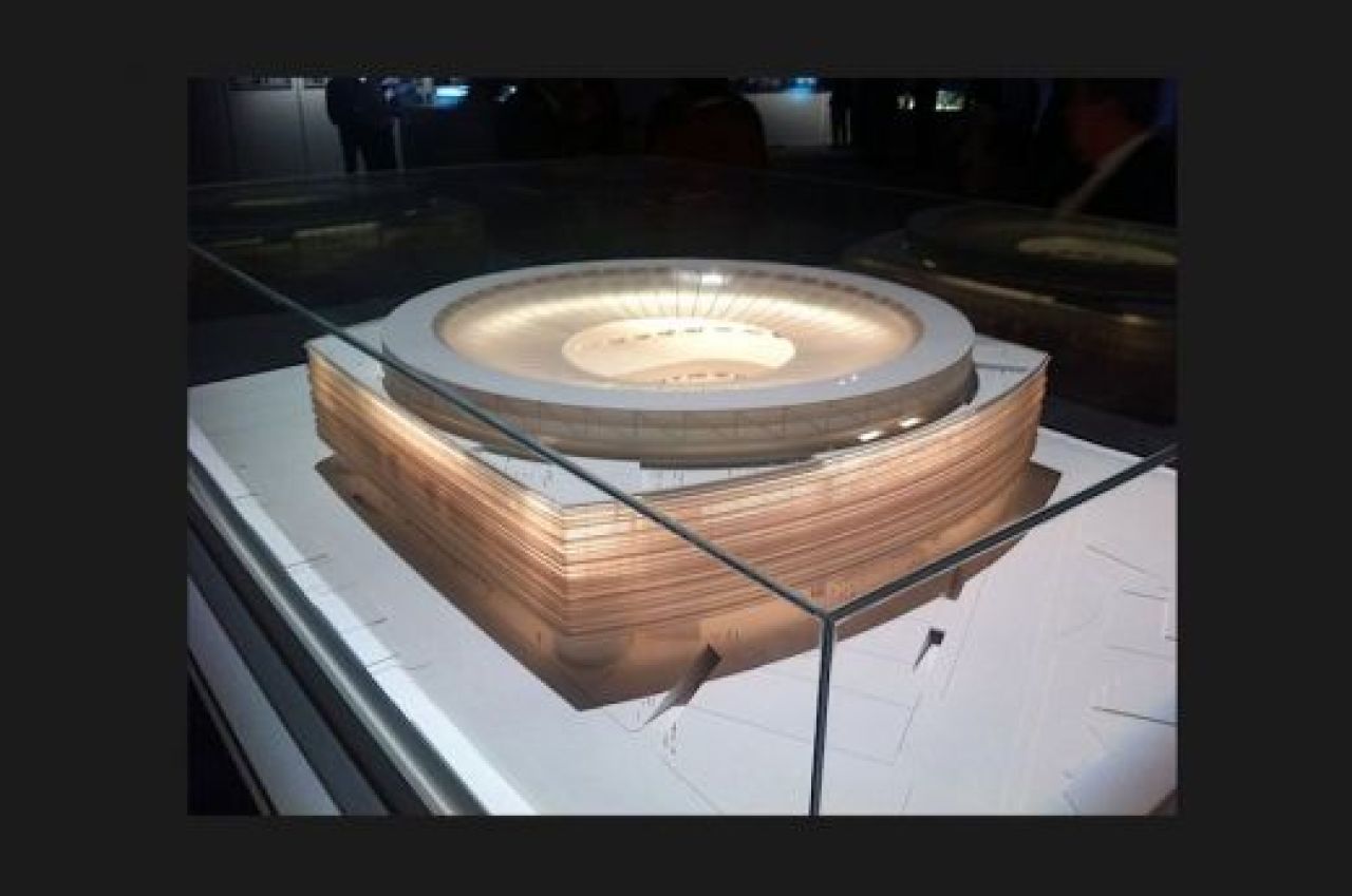 Real Madrid vrea sa isi faca stadion care SA SE VADA din SPATIU :) Cele 4 variante pentru noua arena ce va fi gata in 2016 arata FABULOS! VIDEO_1
