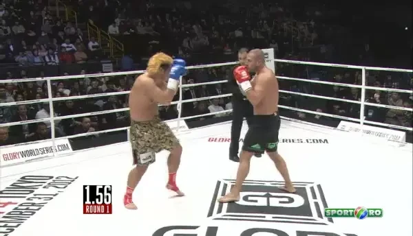 VIDEO Serie INCREDIBILA de lovituri! Omul care l-a FURAT pe Ghita a oferit faza zilei la Tokio!