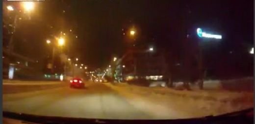 VIDEO Nici Balotelli n-a fost in stare de asa ceva! Au aprins artificii in MASINA in noaptea de Revelion! Ce au patit: