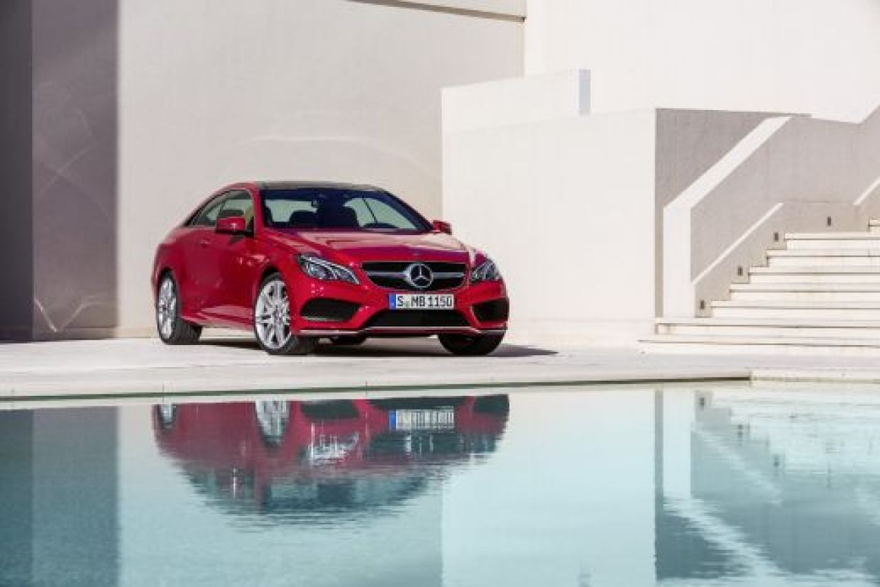 FOTO O noua lansare marca Mercedes! Cum arata clasa E coupe si cabrio! Ce modificari au facut nemtii:_5