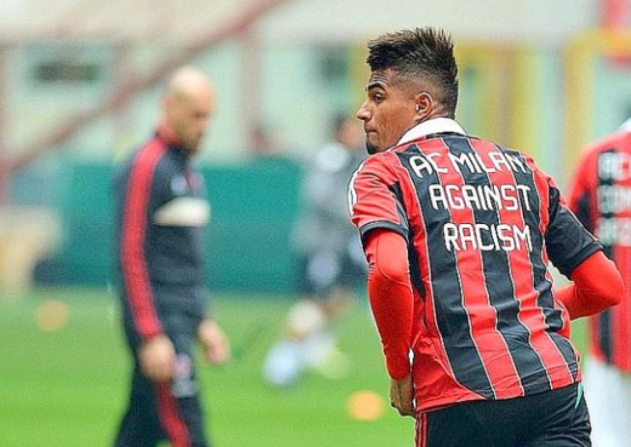 Milan a facut tricouri speciale dupa scandalul rasist in care a fost implicat Boateng! MESAJUL scris pe tricourile milanezilor:_2