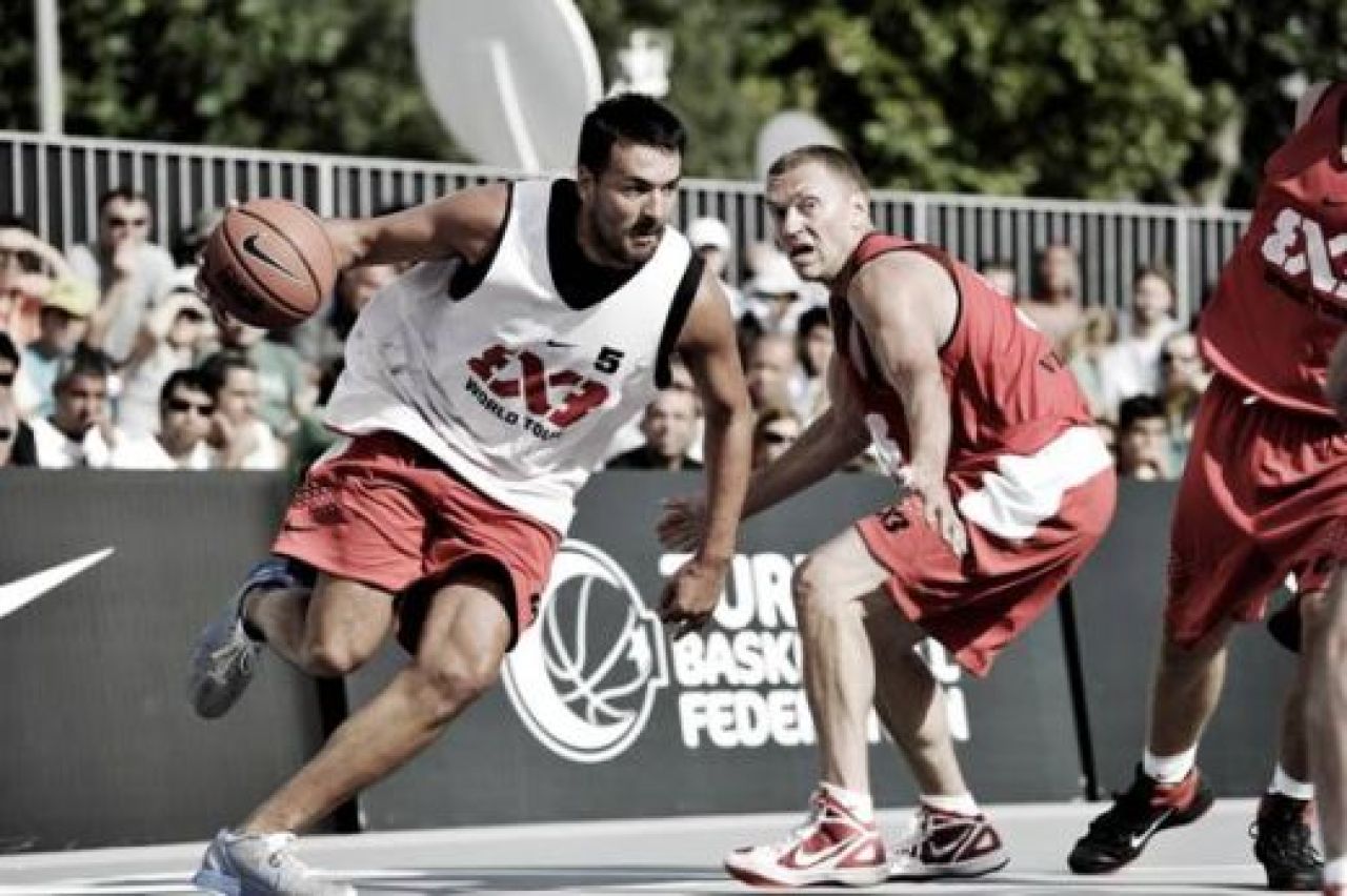 Traieste fiecare minut, ca si cum ar fi ultimul! Povestea romanului Angel Santana, cel mai bun jucator de streetball din tara:_4