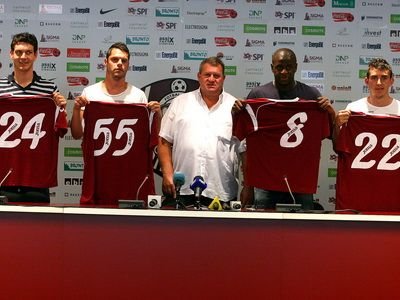 CFR pregateste socul Ligii 1: 10 jucatori PLEACA inainte de dubla ISTORICA cu Inter! Ce au spus sefii Clujului la plecarea in cantonament: