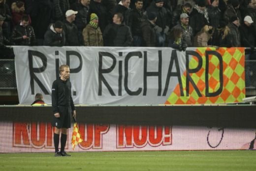 O societate vindecata prin fotbal! Probleme teribile scoase la suprafata de o TRAGEDIE! Ce gest fantastic va face Ajax dupa dubla cu Steaua: