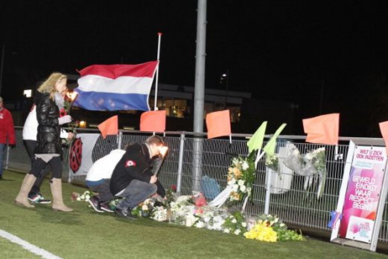 O societate vindecata prin fotbal! Probleme teribile scoase la suprafata de o TRAGEDIE! Ce gest fantastic va face Ajax dupa dubla cu Steaua:_5